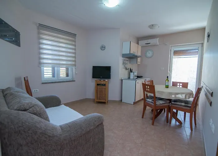 With Parking Space Punta Kriza, Cres - 8082 Apartment Punta Kriza